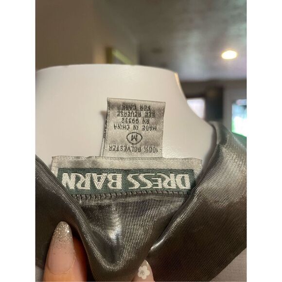 Womens Silver Embellished Button Up Blouse SZ M Floral Beaded - Picture 12 of 12